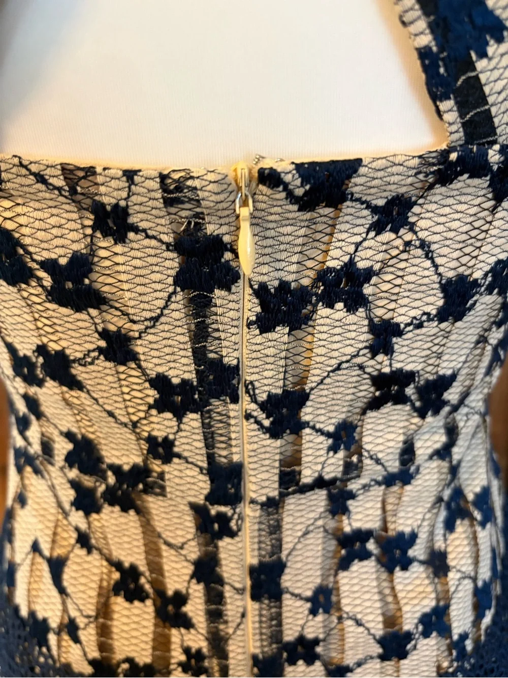 FOXIEDOX Anthropologie Cordelia Navy Blue Beige Lace Halter Dress! Gorgeous! S